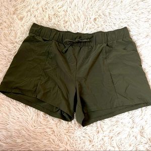 All In Motion target athletic shorts army green women shorts pockets draw string
